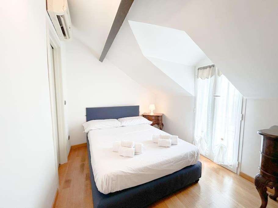 Ferienwohnung Elegante Mansarda 300Mt Dal Mare - Centro - Wifi Savona Exterior foto