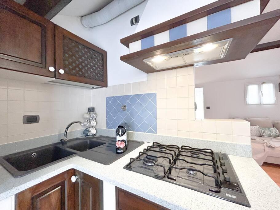 Ferienwohnung Elegante Mansarda 300Mt Dal Mare - Centro - Wifi Savona Exterior foto